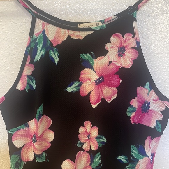 Floral Soprano Dress - Picture 3 of 4